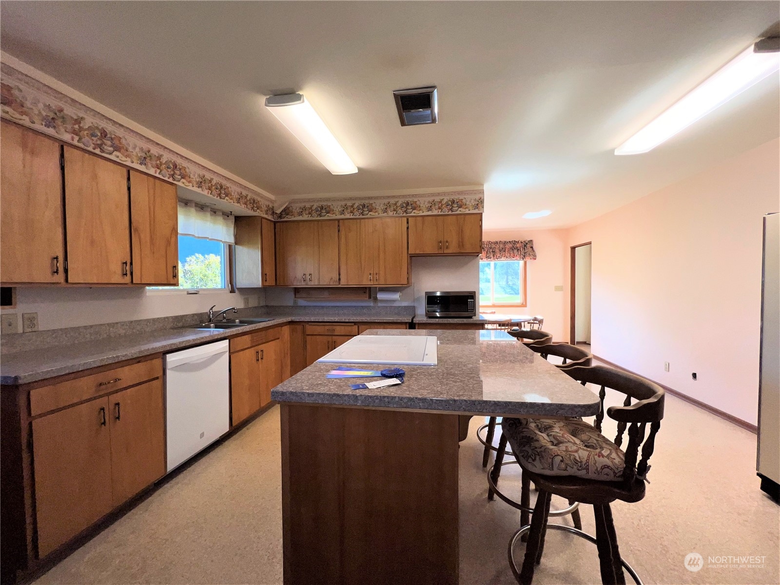 15966 S Highway Republic, WA 99166 - Photo 4 of 40 Gallery Image 4
