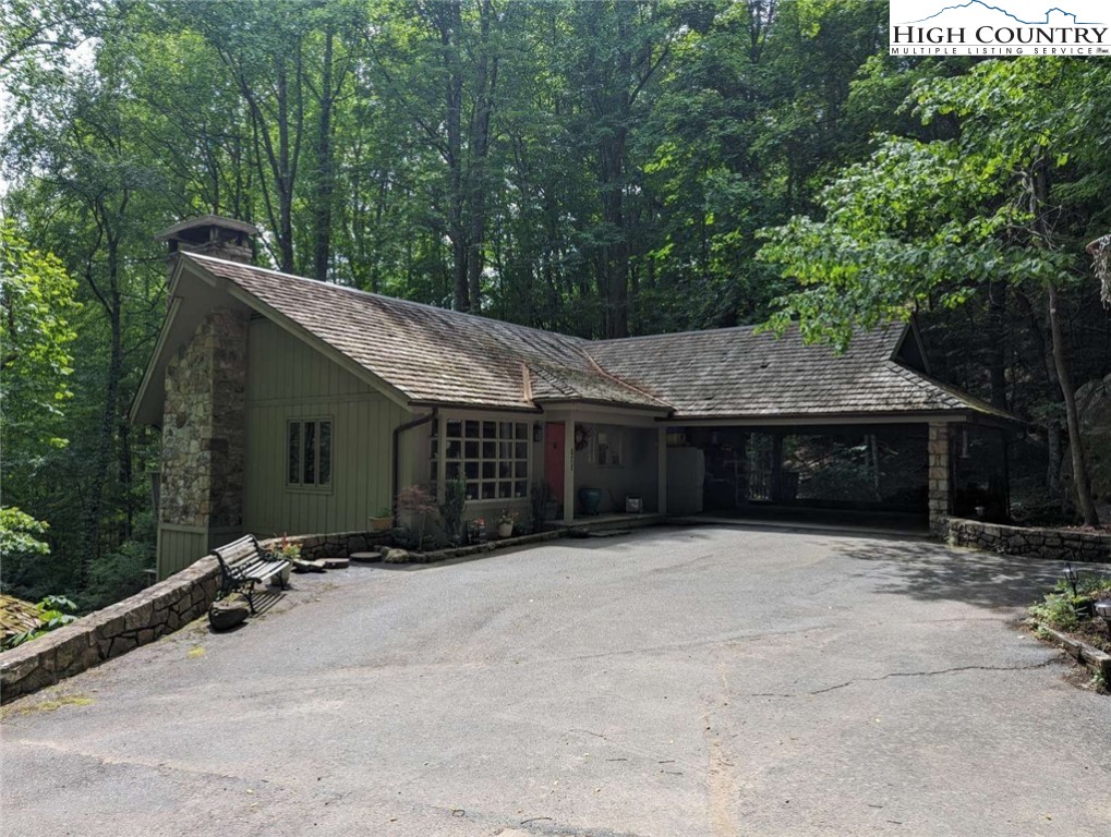 143 Ash Boone, NC 28607 - Photo 4 of 50 Gallery Image 4