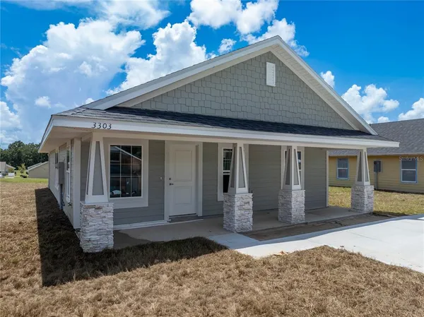 $236,400 | 3303 East Iris Lane, Bell, FL 32619