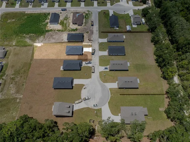 $236,400 | 3303 East Iris Lane, Bell, FL 32619