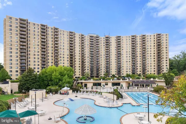 $3,000 | 307 Yoakum Parkway, Unit 310, Alexandria, VA 22304