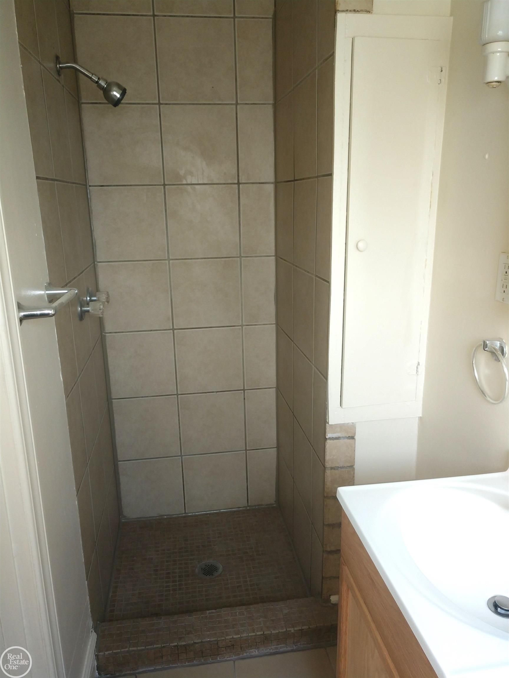 838 Howard Street Port Huron, MI 48060 - Photo 16 of 17