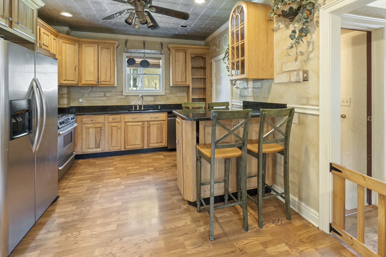 509 North Spring Street Elgin, IL 60120 - Photo 21 of 48