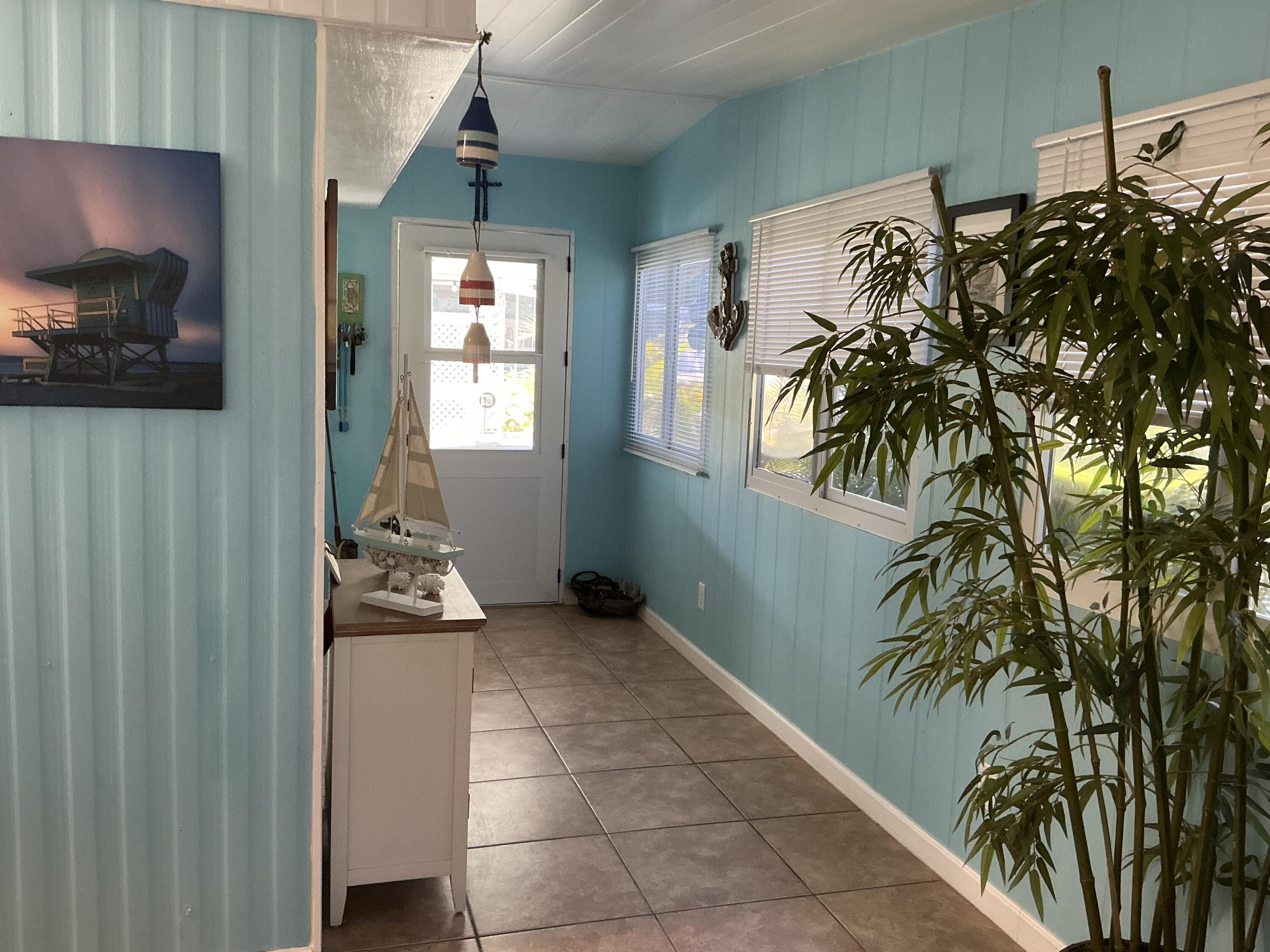 802 North Topaz Key Largo, FL 33037 - Photo 13 of 18 IMG_0038