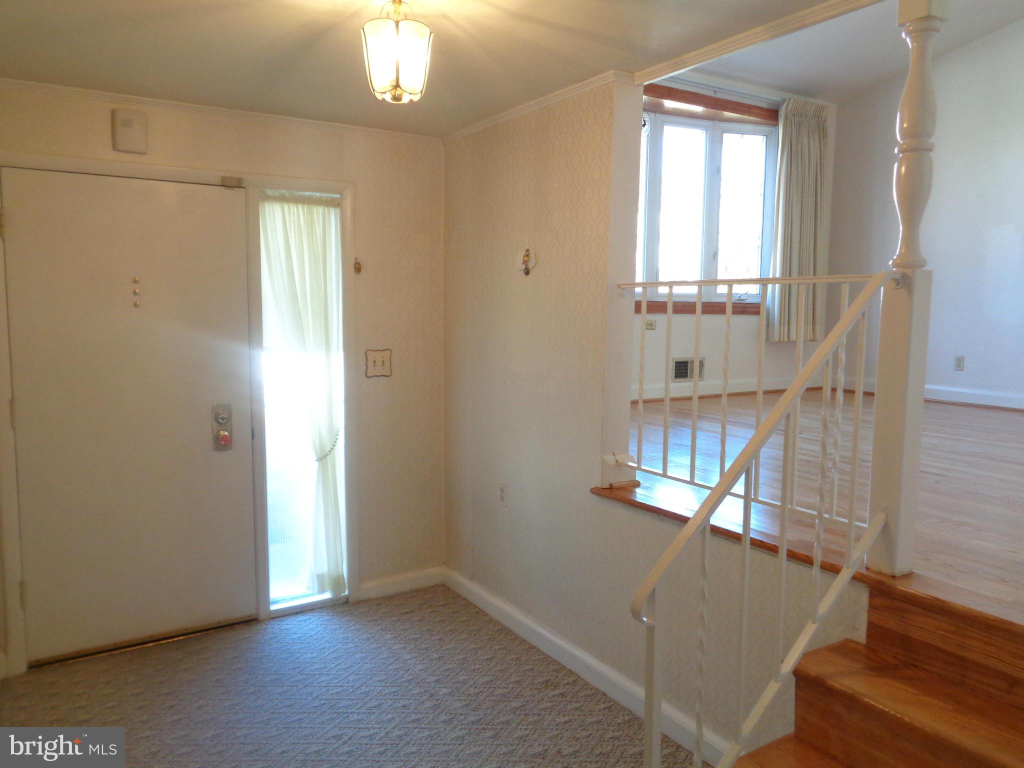 125 Tenbury Road Lutherville-Timonium, MD 21093 - Photo 2 of 30 Interior (General)
