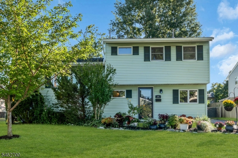 102 Avonridge Road Raritan, NJ 08869 - Photo 1 of 28 Gallery Image 1