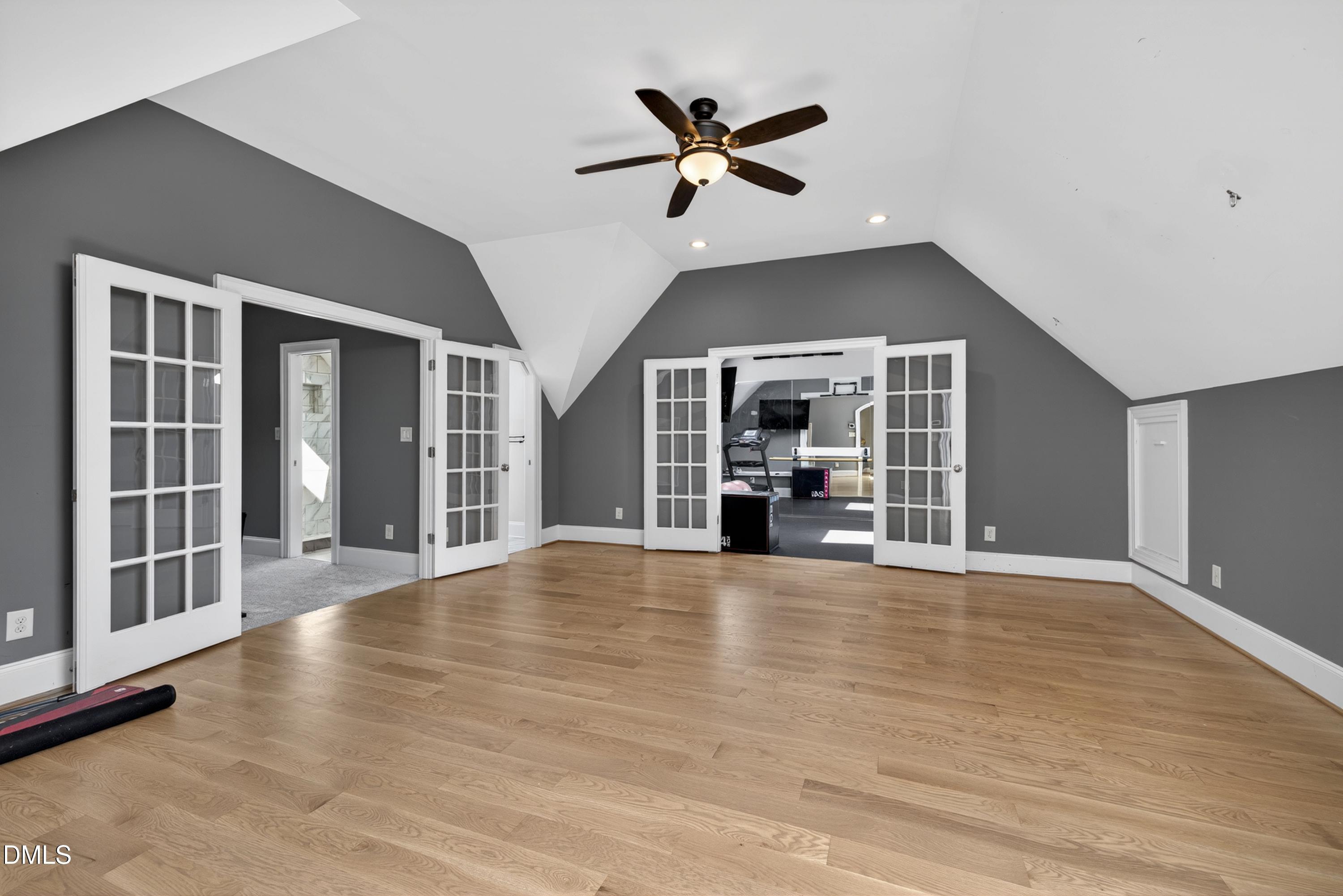 3513 Eilla Bluffs Court Raleigh, NC 27606 - Photo 61 of 86 Scene-90