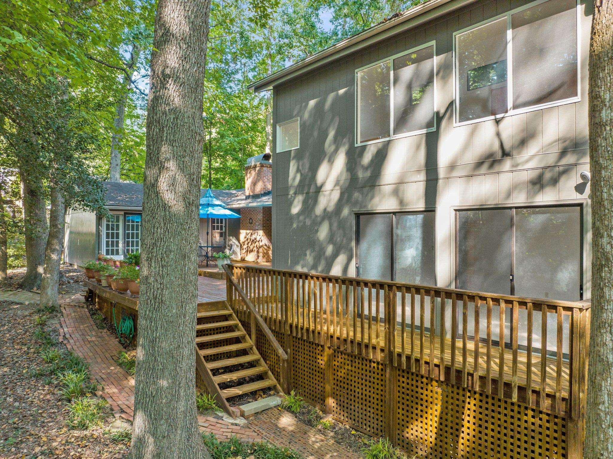 4505 Eliot Place Raleigh, NC 27609 - Photo 41 of 51 Exterior Back