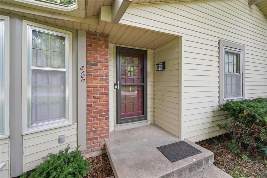 8100 Hauser Street Lenexa, KS 66215 - Photo 2 of 40