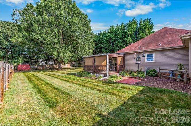 545 Adams Gate Road Winston-Salem, NC 27107 - Photo 2 of 15