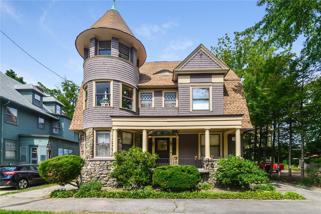 25 Hollywood Road Providence, RI 02909 - Photo 1 of 30