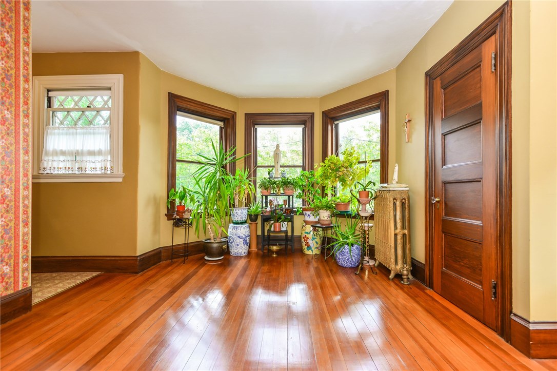 25 Hollywood Road Providence, RI 02909 - Photo 15 of 30