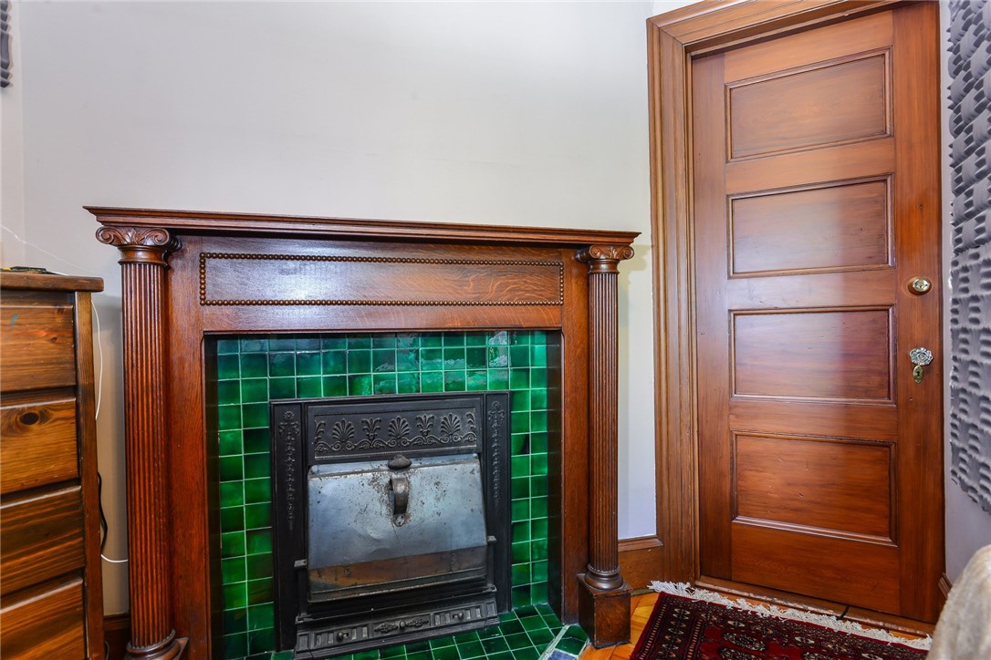 25 Hollywood Road Providence, RI 02909 - Photo 17 of 30