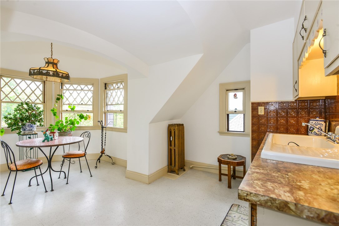 25 Hollywood Road Providence, RI 02909 - Photo 20 of 30