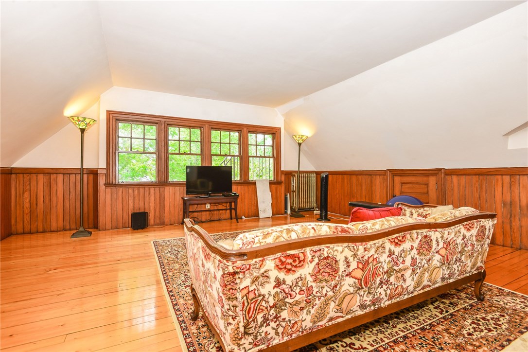 25 Hollywood Road Providence, RI 02909 - Photo 21 of 30