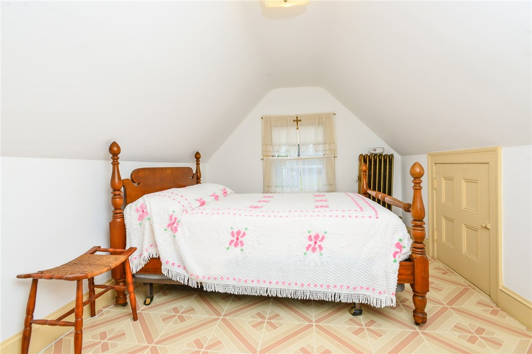 25 Hollywood Road Providence, RI 02909 - Photo 22 of 30