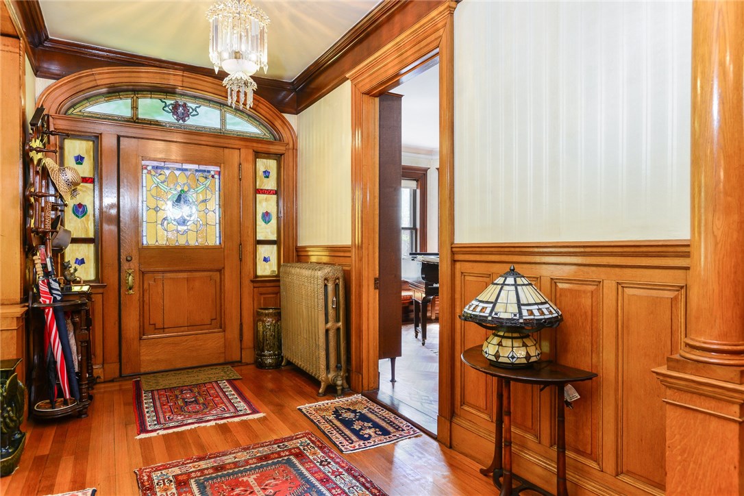 25 Hollywood Road Providence, RI 02909 - Photo 3 of 30