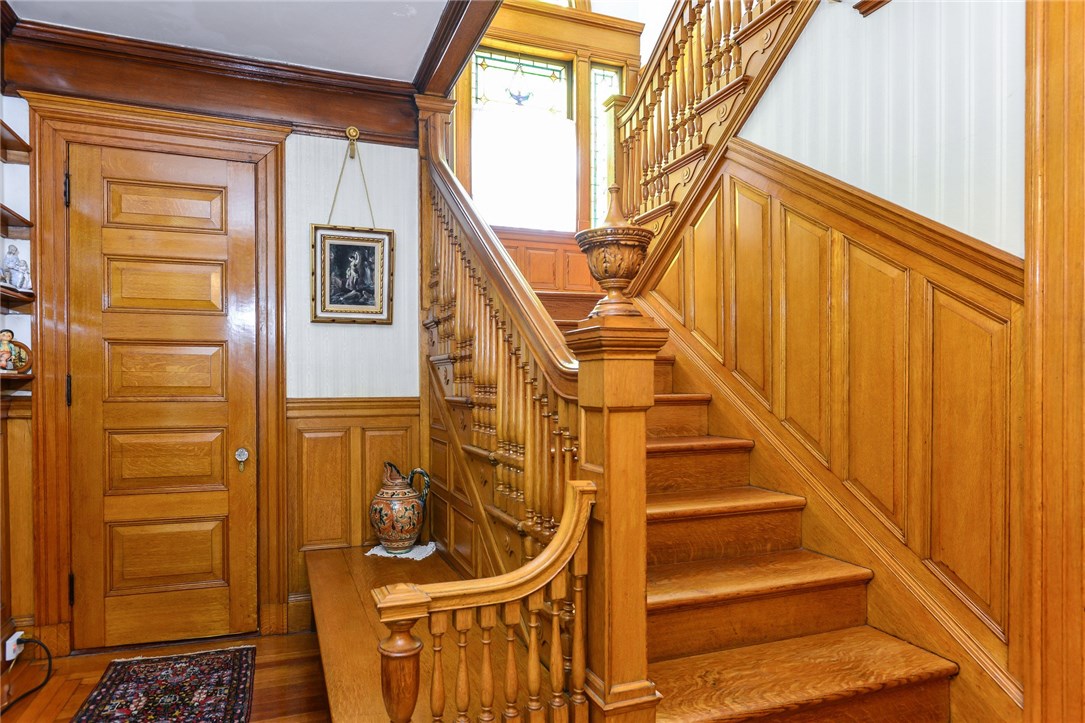 25 Hollywood Road Providence, RI 02909 - Photo 5 of 30