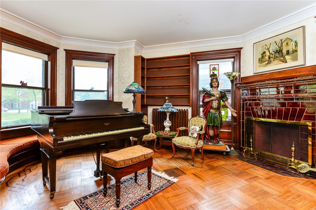 25 Hollywood Road Providence, RI 02909 - Photo 10 of 30