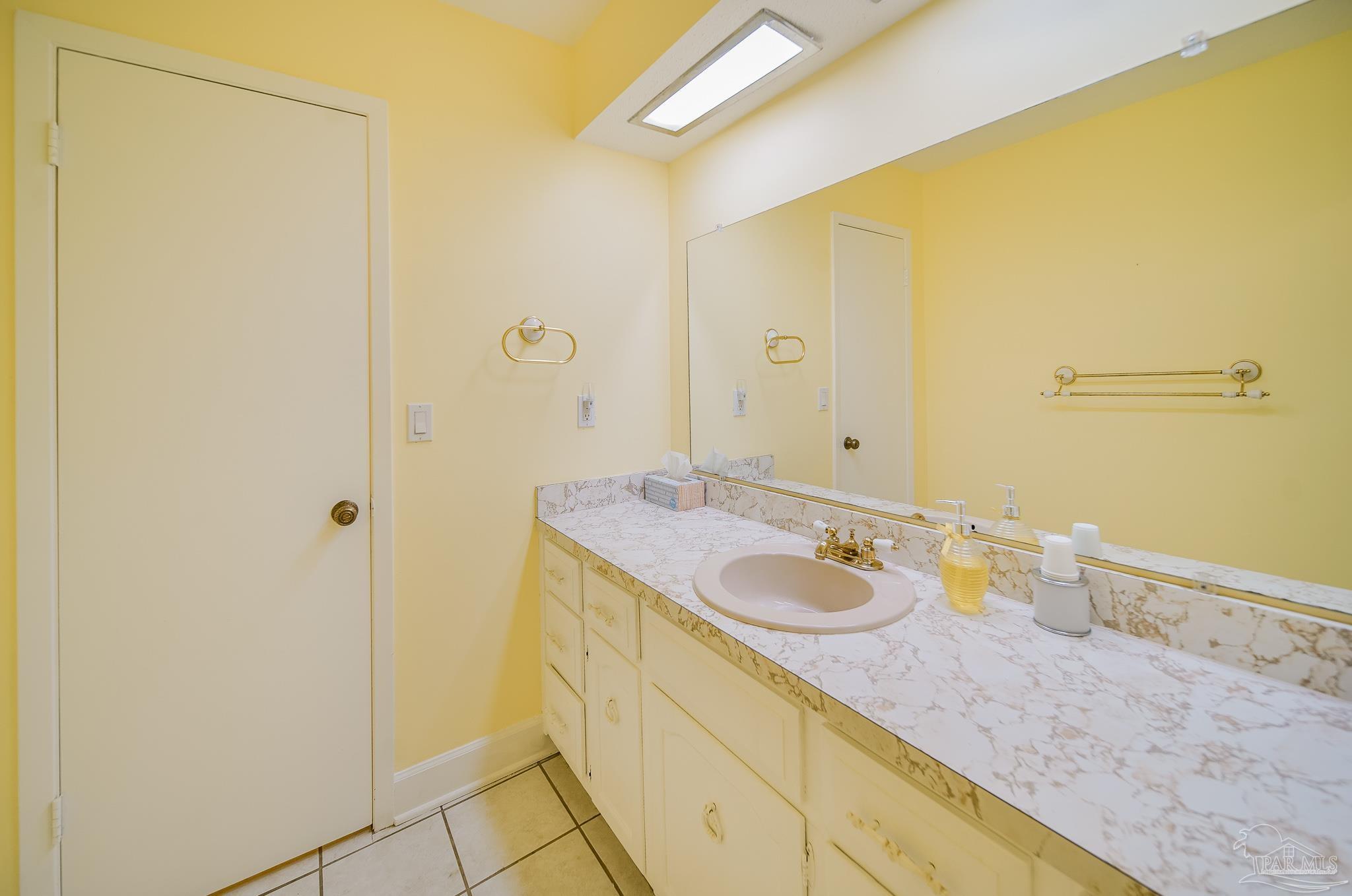 955 East Kingsfield Road Cantonment, FL 32533 - Photo 23 of 50 Gallery Image 23
