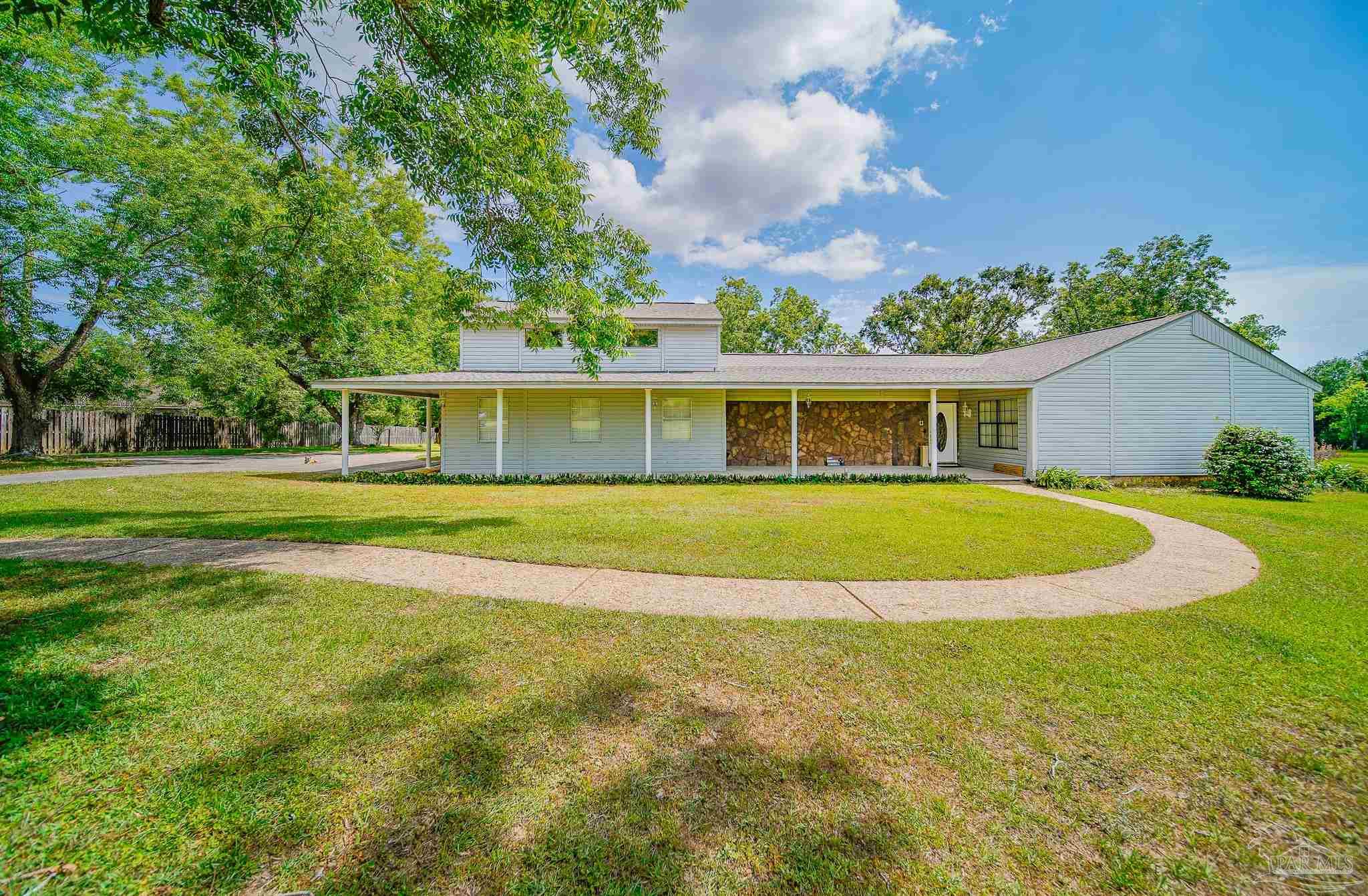 955 East Kingsfield Road Cantonment, FL 32533 - Photo 4 of 50 Gallery Image 4