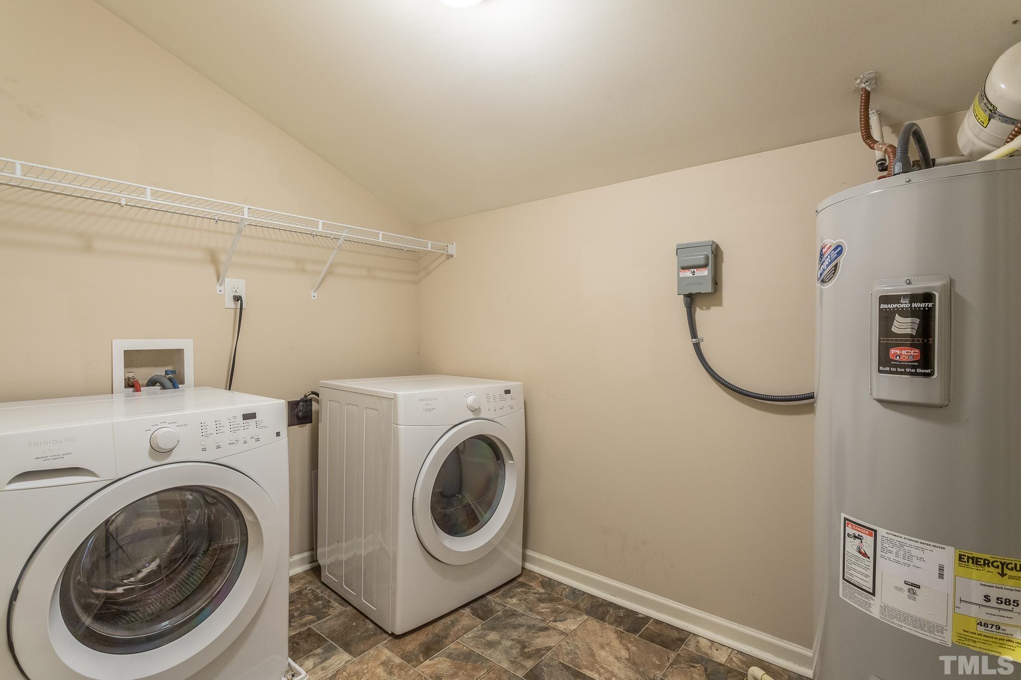 6420 Hatchies Drive Raleigh, NC 27610 - Photo 24 of 34