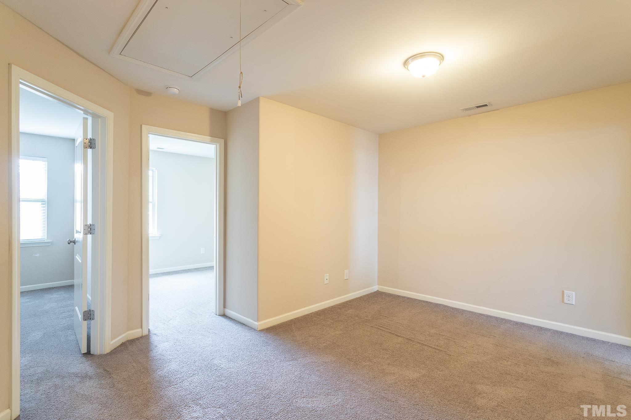 6420 Hatchies Drive Raleigh, NC 27610 - Photo 25 of 34