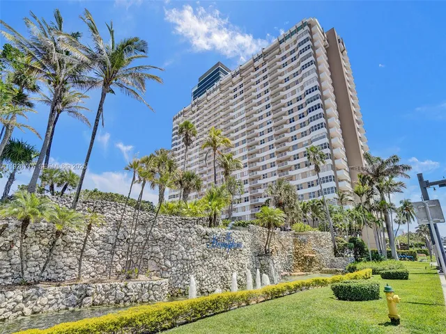 $2,950 | 1980 South Ocean Drive, Unit 3P, Hallandale Beach, FL 33009