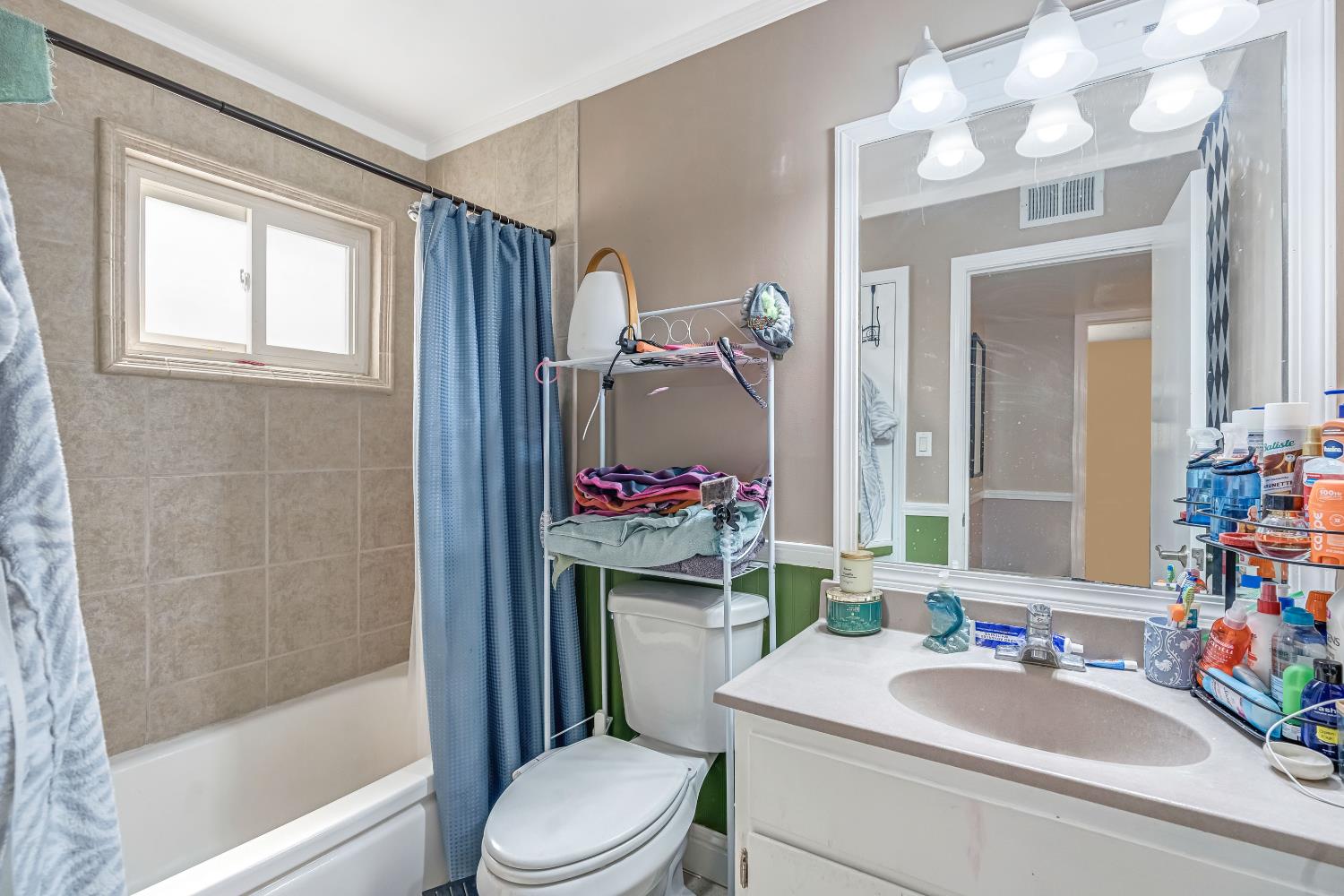 524 Rall Avenue Clovis, CA 93612 - Photo 21 of 30 Gallery Image 21