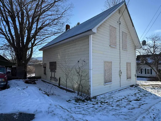 $110,000 | 100 Brooklyn Street, Morristown, VT 05661