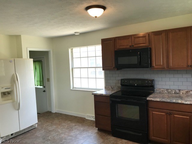 970 Belden Avenue Akron, OH 44310 - Photo 4 of 22