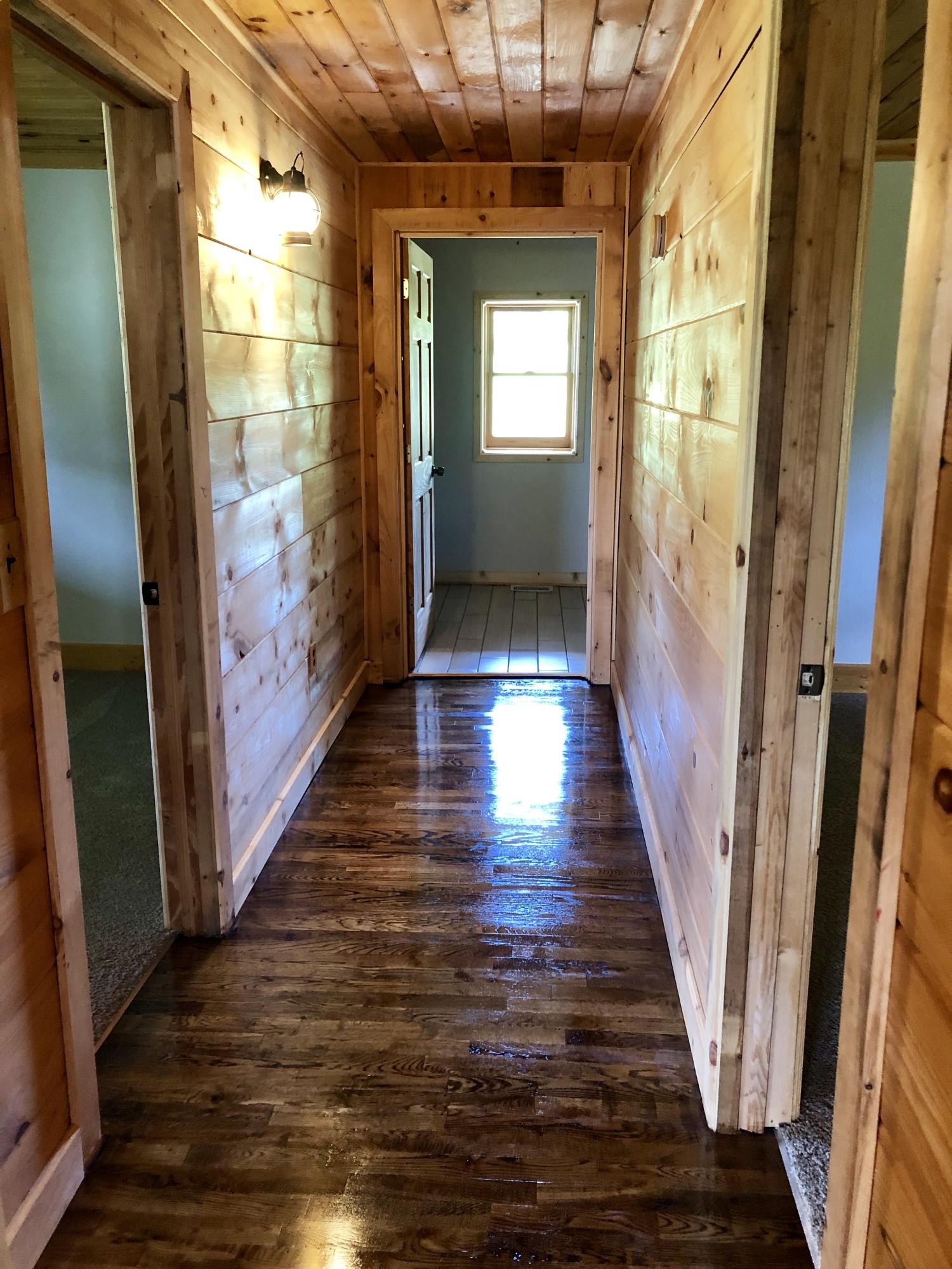 2193 Snodgrass Road New Tazewell, TN 37825 - Photo 14 of 35 hallway