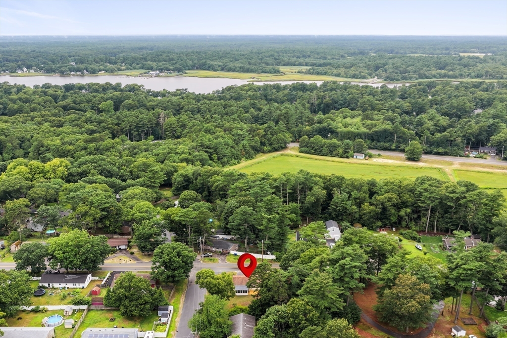 26 Cromesett Road Wareham, MA 02571 - Photo 13 of 40