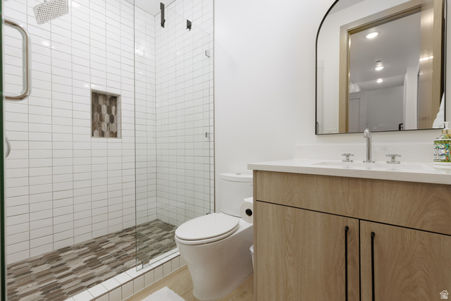 160 Ridgeview Street, Unit 7B Brian Head, UT 84719 - Photo 31 of 40 En-suite bathroom featuring vanity and a stall shower