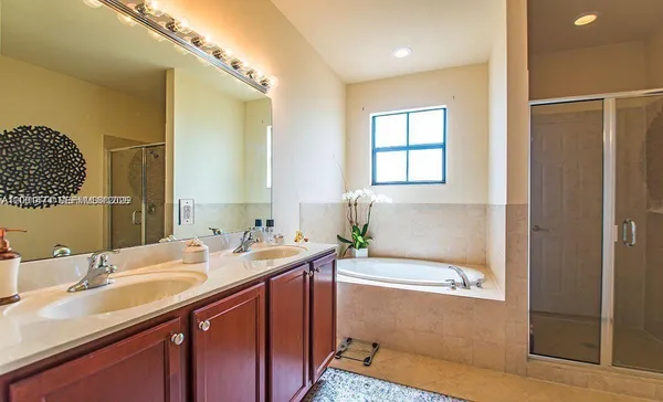 $880,000 | 1522 Southwest 144th Avenue, Miami, FL 33184