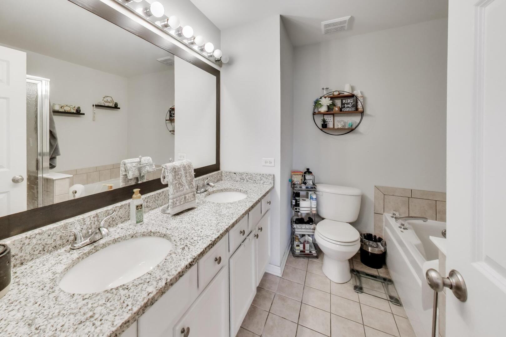 2325 Georgetown Circle Aurora, IL 60503 - Photo 19 of 40