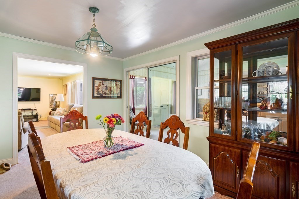 18 Orourke Path Newton, MA 02459 - Photo 11 of 27 Gallery Image 11