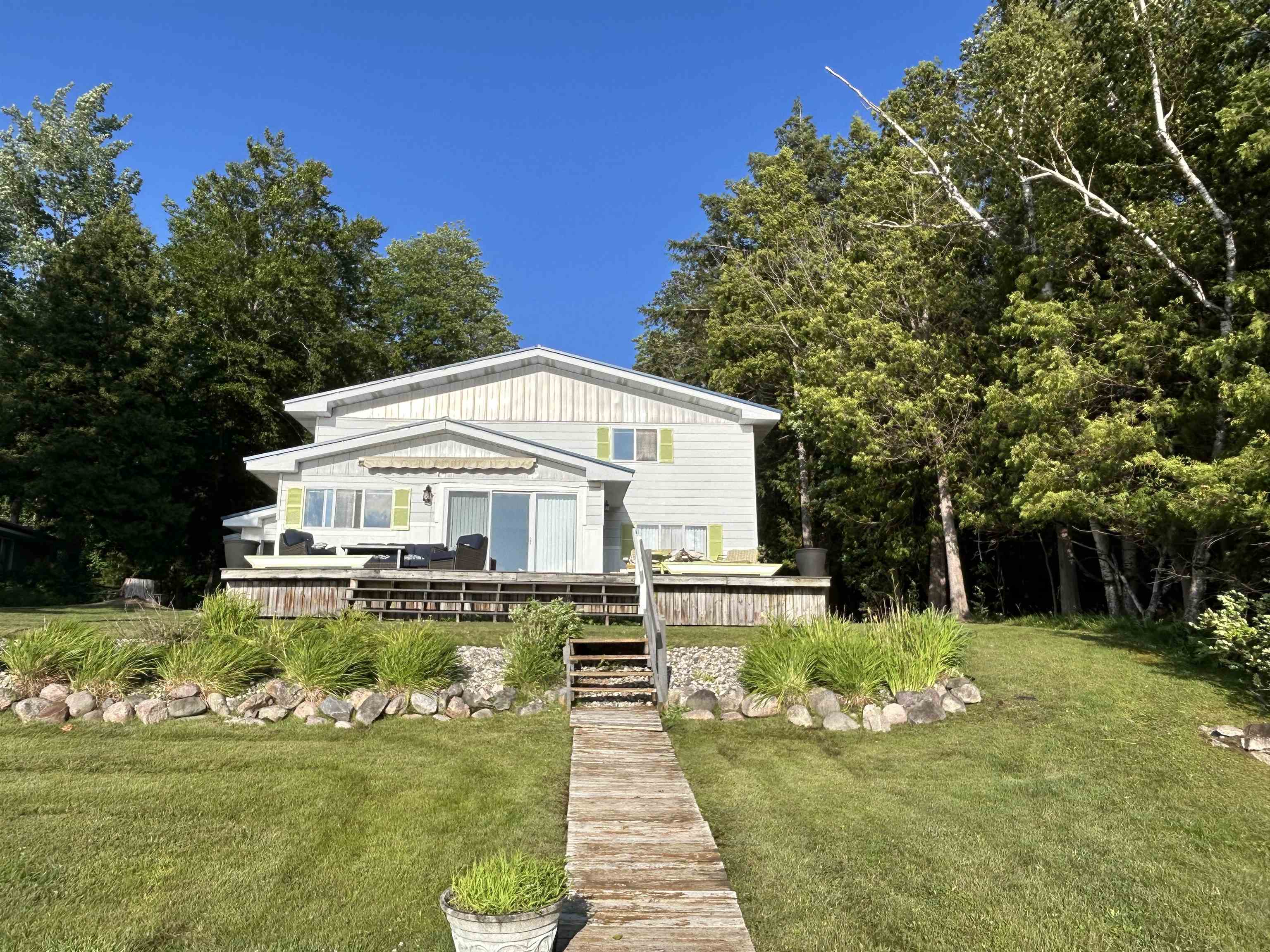 1777 East Pratt Lake Road Gladwin, MI 48624 - Photo 5 of 44 Gallery Image 5