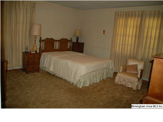 2052 Pershing Road Birmingham, AL 35214 - Photo 9 of 19