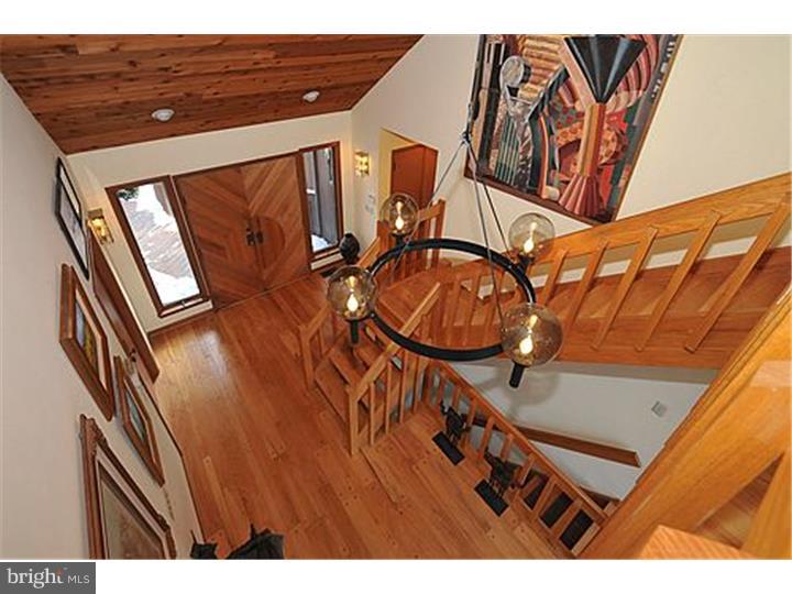 611 Harts Ridge Road Conshohocken, PA 19428 - Photo 4 of 25 Foyer