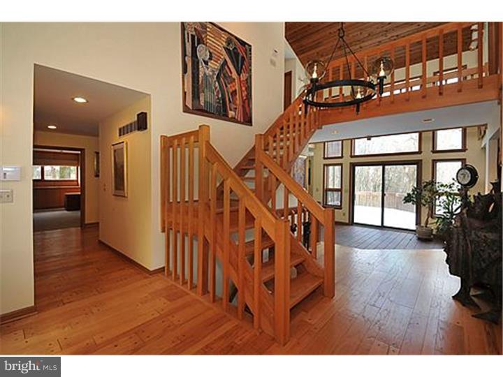 611 Harts Ridge Road Conshohocken, PA 19428 - Photo 5 of 25 Foyer