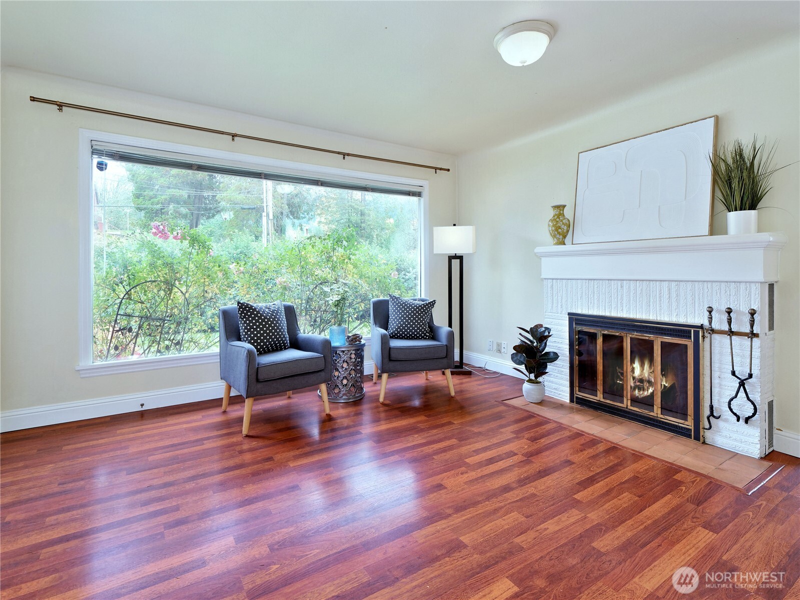 30 Southeast Bush Street Issaquah, WA 98027 - Photo 4 of 37