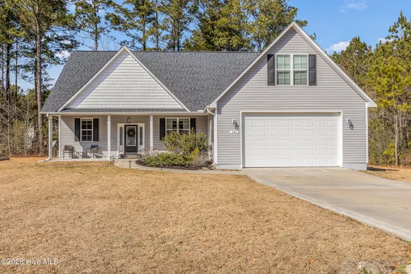 $330,000 | 305 Brinley Place, Maple Hill, NC 28454