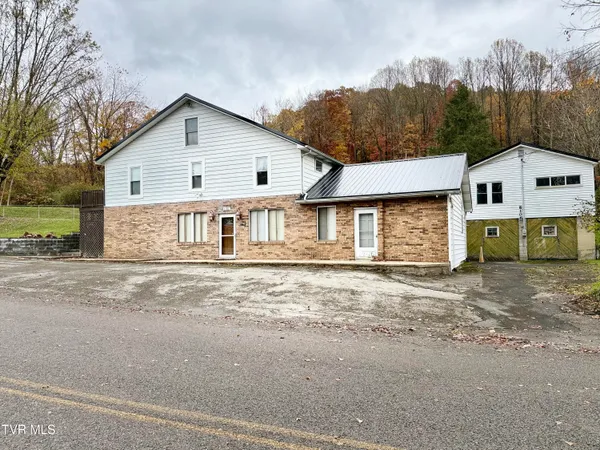 $279,000 | 6108 West Norton Road, Norton, VA 24273