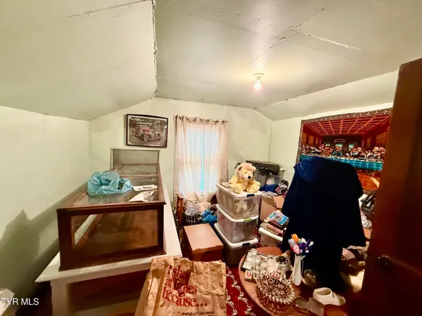 $279,000 | 6108 West Norton Road, Norton, VA 24273