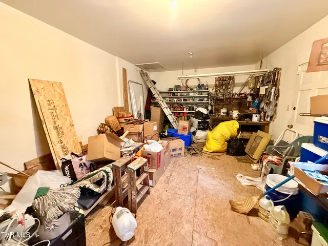 $289,000 | 6108 West Norton Road, Norton, VA 24273