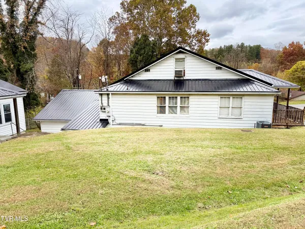 $279,000 | 6108 West Norton Road, Norton, VA 24273