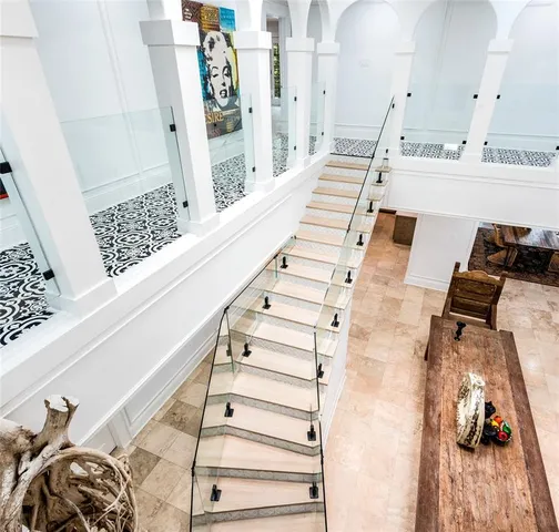 a view of entryway and hall