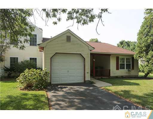 21 Woodbury Road Edison, NJ 08820 - Photo 3 of 14