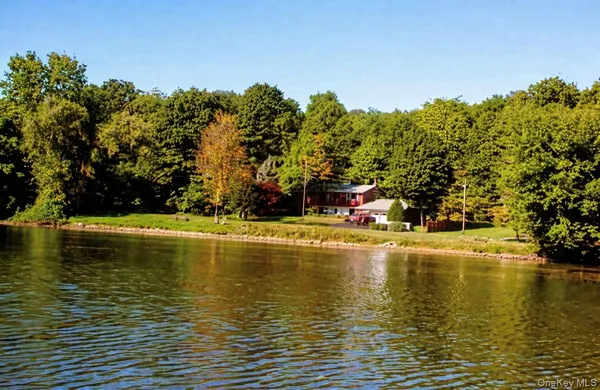 $629,000 | 563 Spring Lake Road, Red Hook, NY 12571